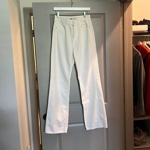 White high waist jeans